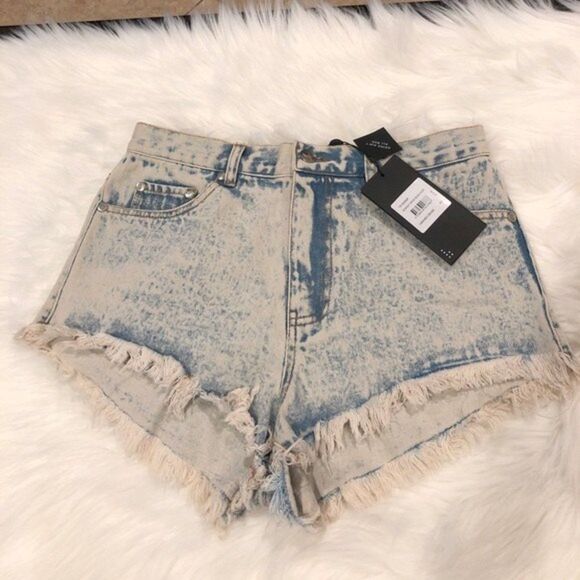 The Fifth Midnight Moon Shorts Size XS - Picture 4 of 8